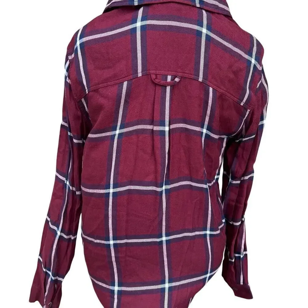 Kendall & Kylie women’s S plaid long sleeve button down top